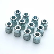 Závitové vložky M8 do boxů 2.0 | Qbrick System