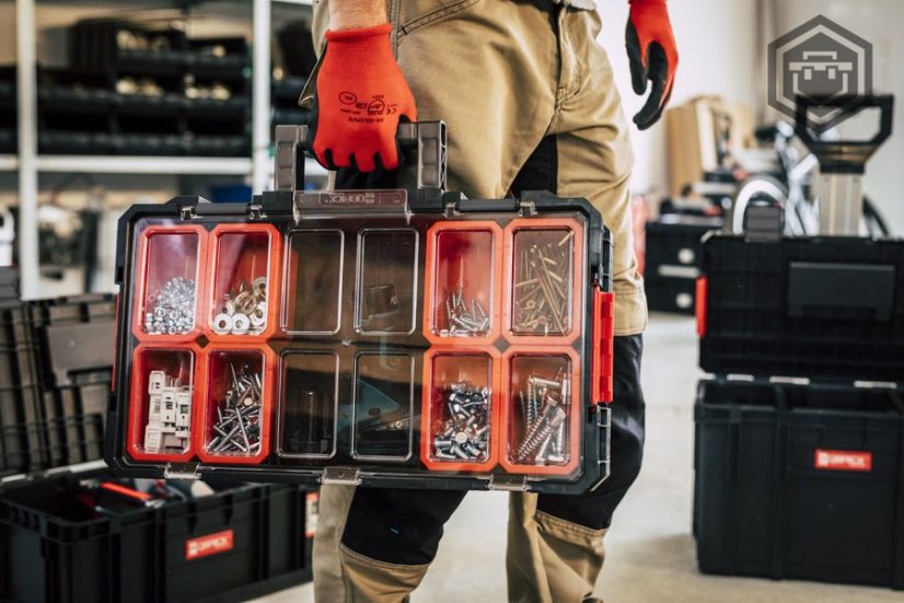 Qbrick System TWO ORGANIZER (více variant) - Výbava: Variabilní přepážky